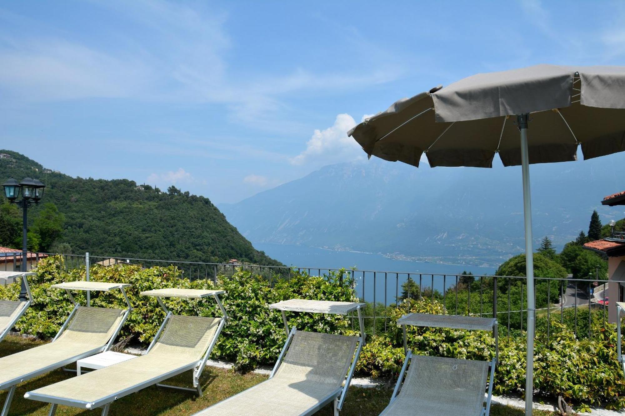 Stella D'Oro - Hotel & Apartments Tremosine Exteriör bild